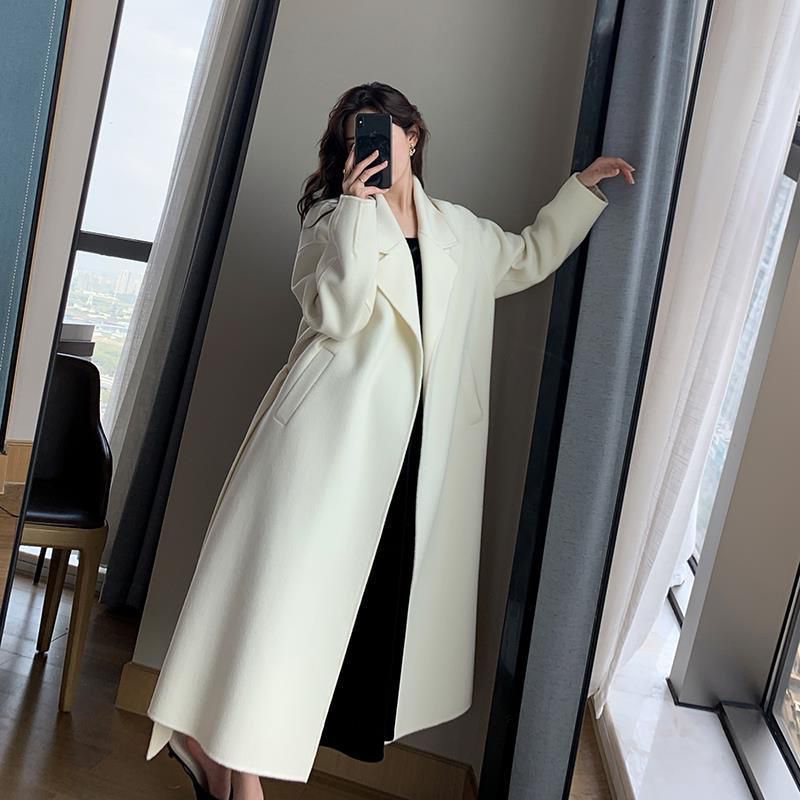 THE ELEGANT IVORY LONG COAT