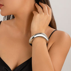 THE MODERN ALLOY BRACELET