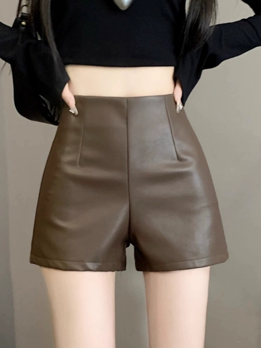 THE EBONY CHIC SHORTS